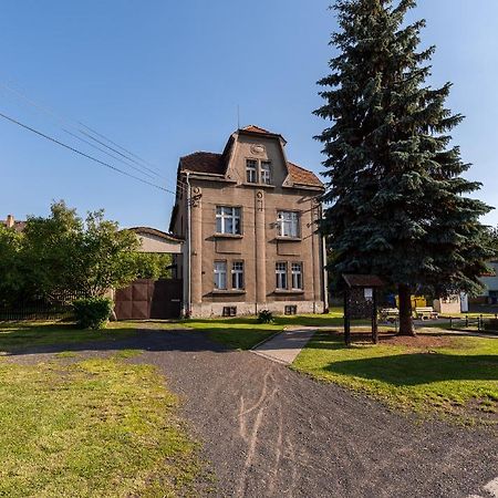 Horovicky Apartmany U Prochazku מראה חיצוני תמונה