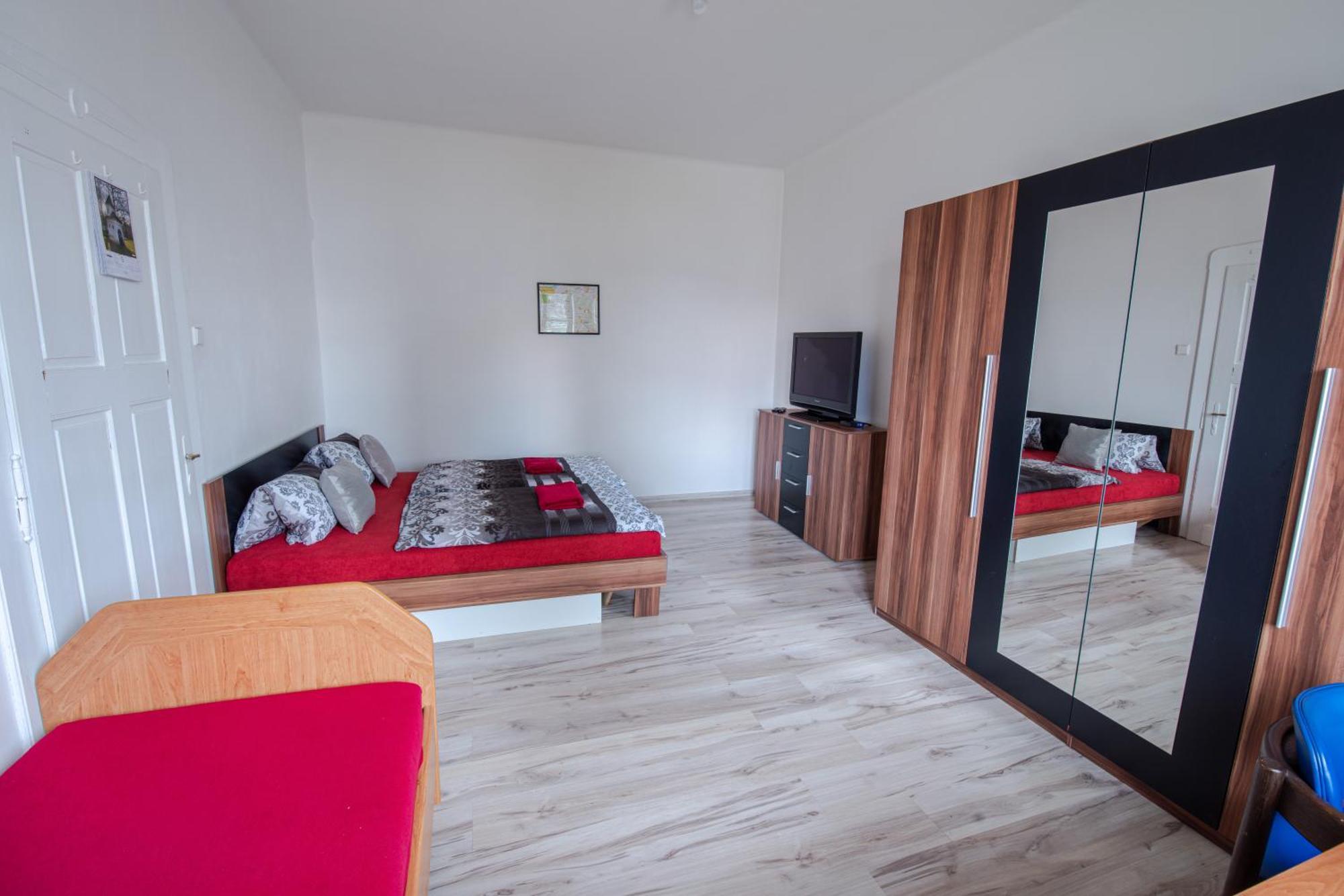 Horovicky Apartmany U Prochazku מראה חיצוני תמונה