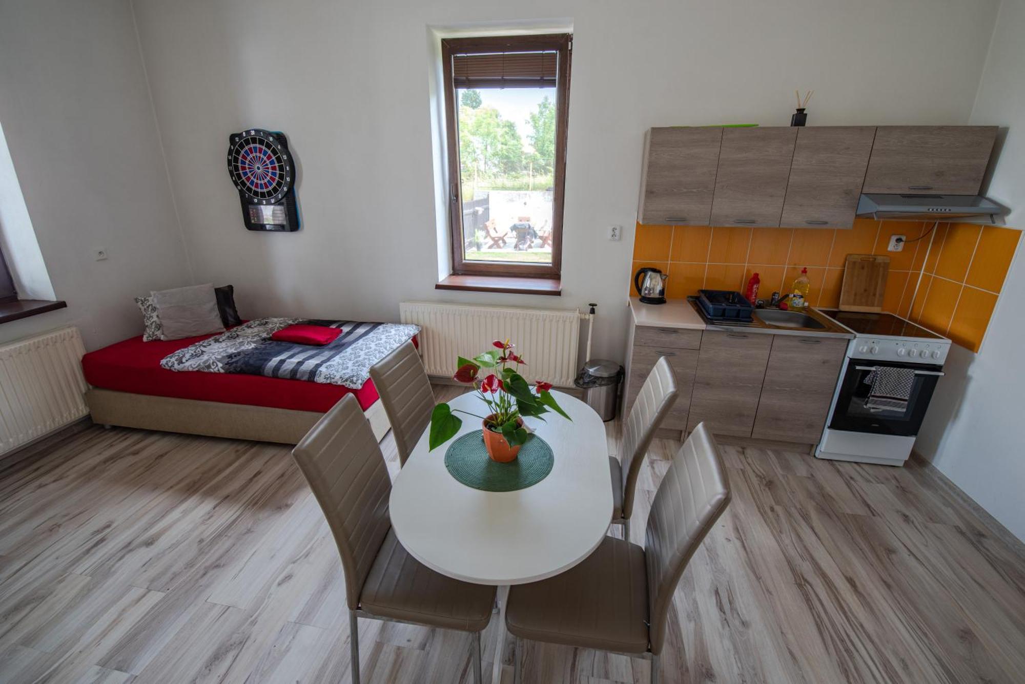 Horovicky Apartmany U Prochazku מראה חיצוני תמונה