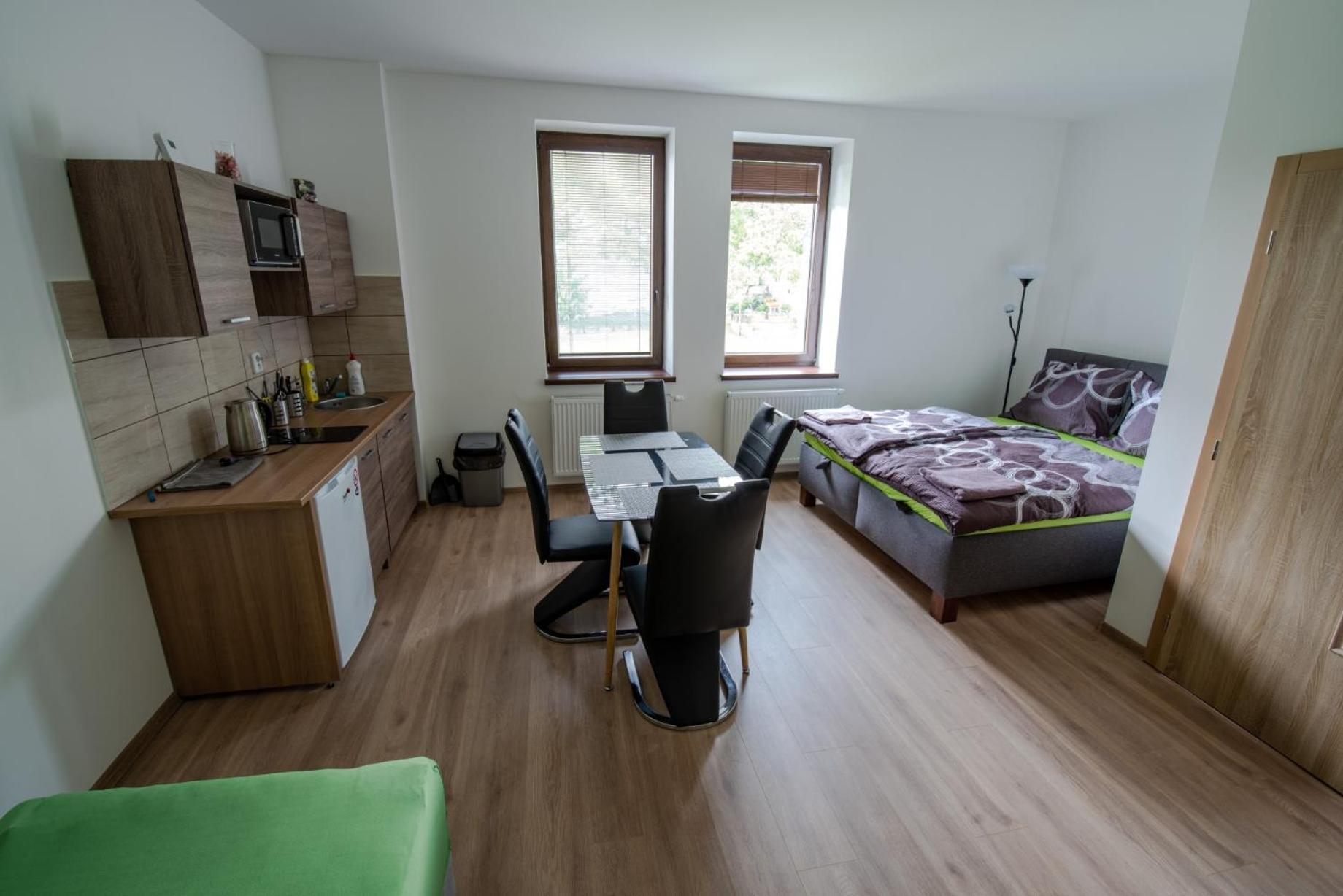 Horovicky Apartmany U Prochazku מראה חיצוני תמונה