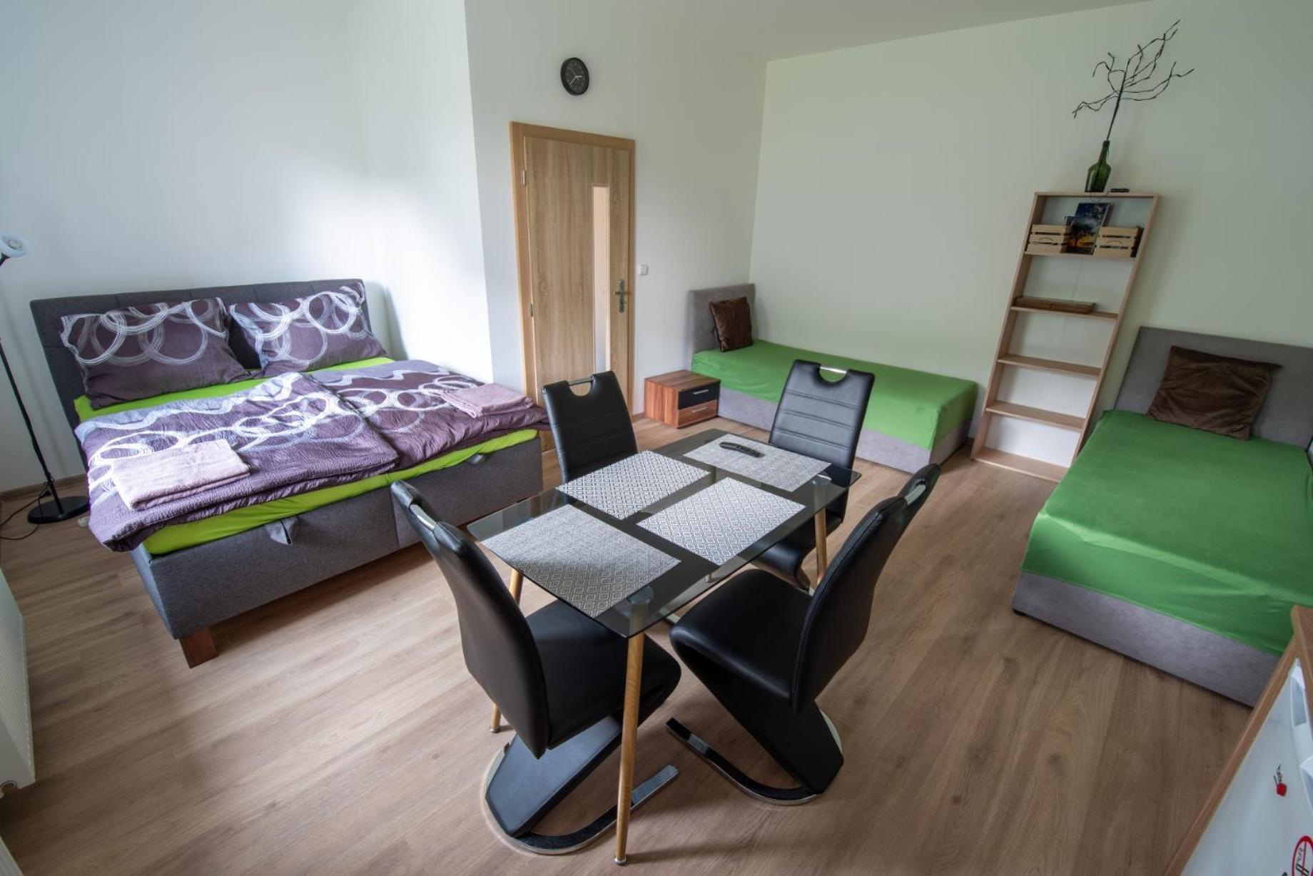Horovicky Apartmany U Prochazku מראה חיצוני תמונה